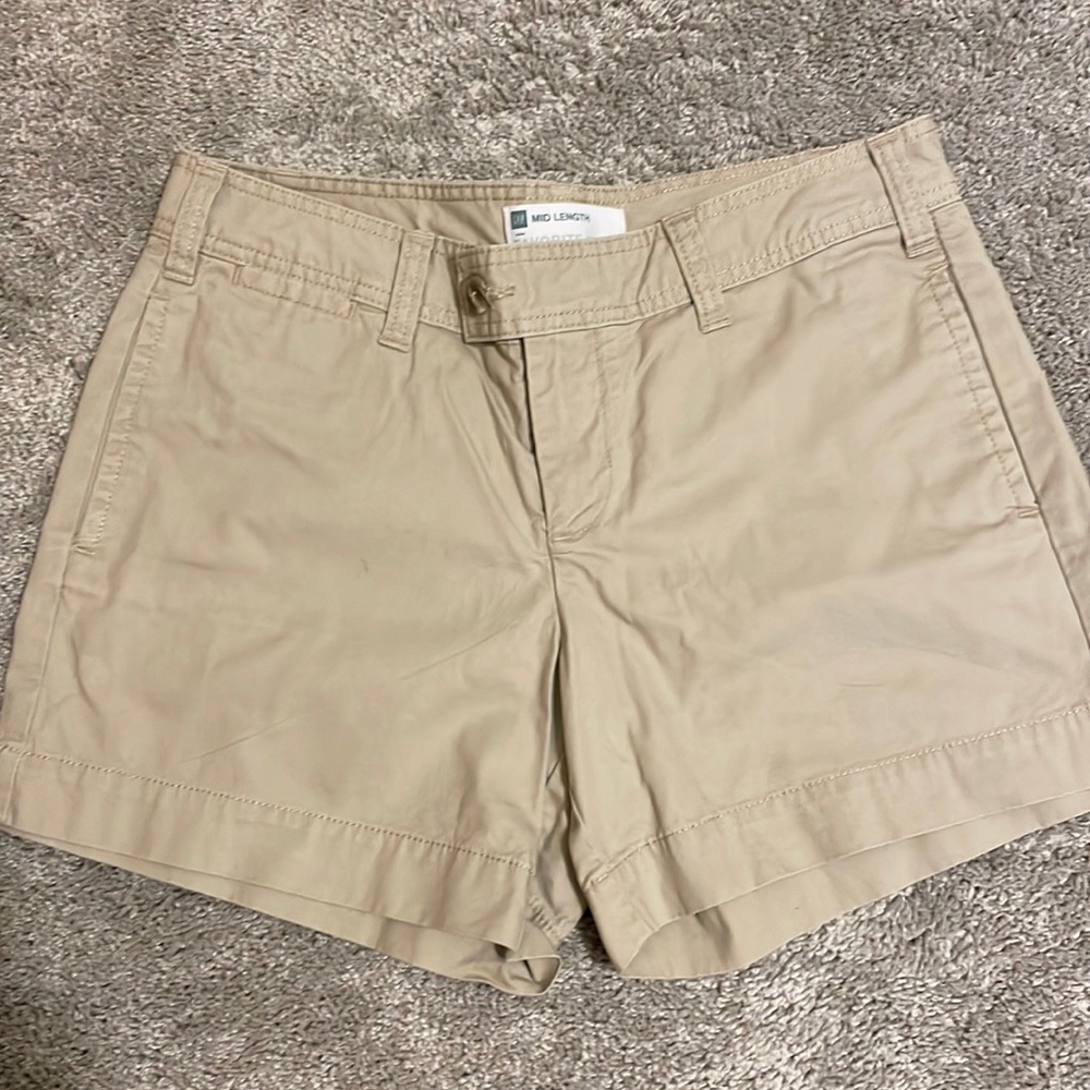 Gap mid length khaki shorts